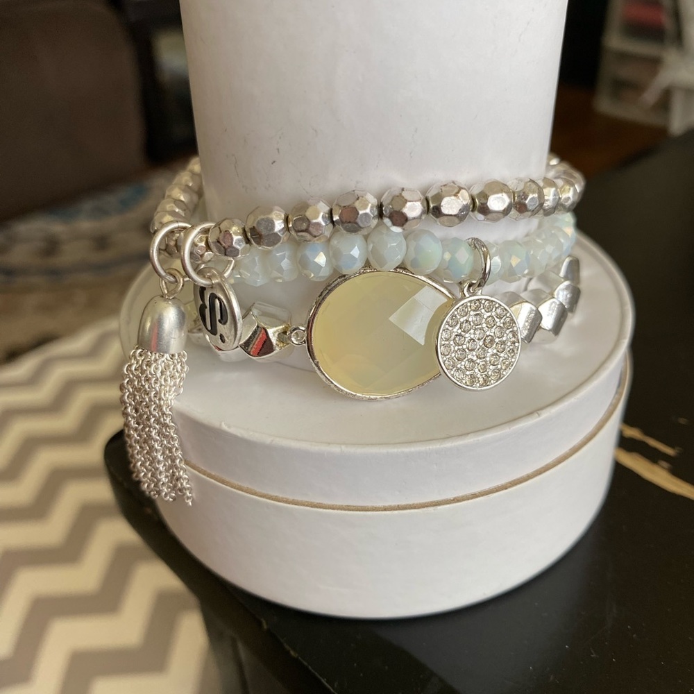 “The Everyday Girl” Bomb Party bracelet.